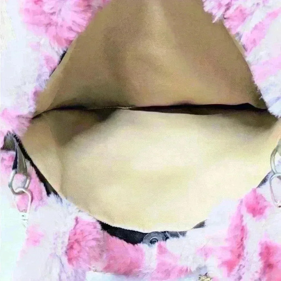 Pink faux fury leopard print purse with gold shoulder chain NWOT - Picture 4 of 5